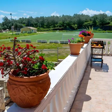 Apartment Maestro 2 *